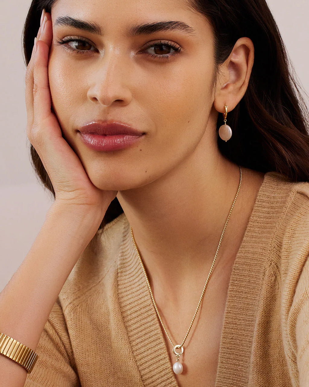 Gorjana Reese Pearl Huggies