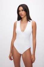 Good American Deep V Sculpting Bodysuit