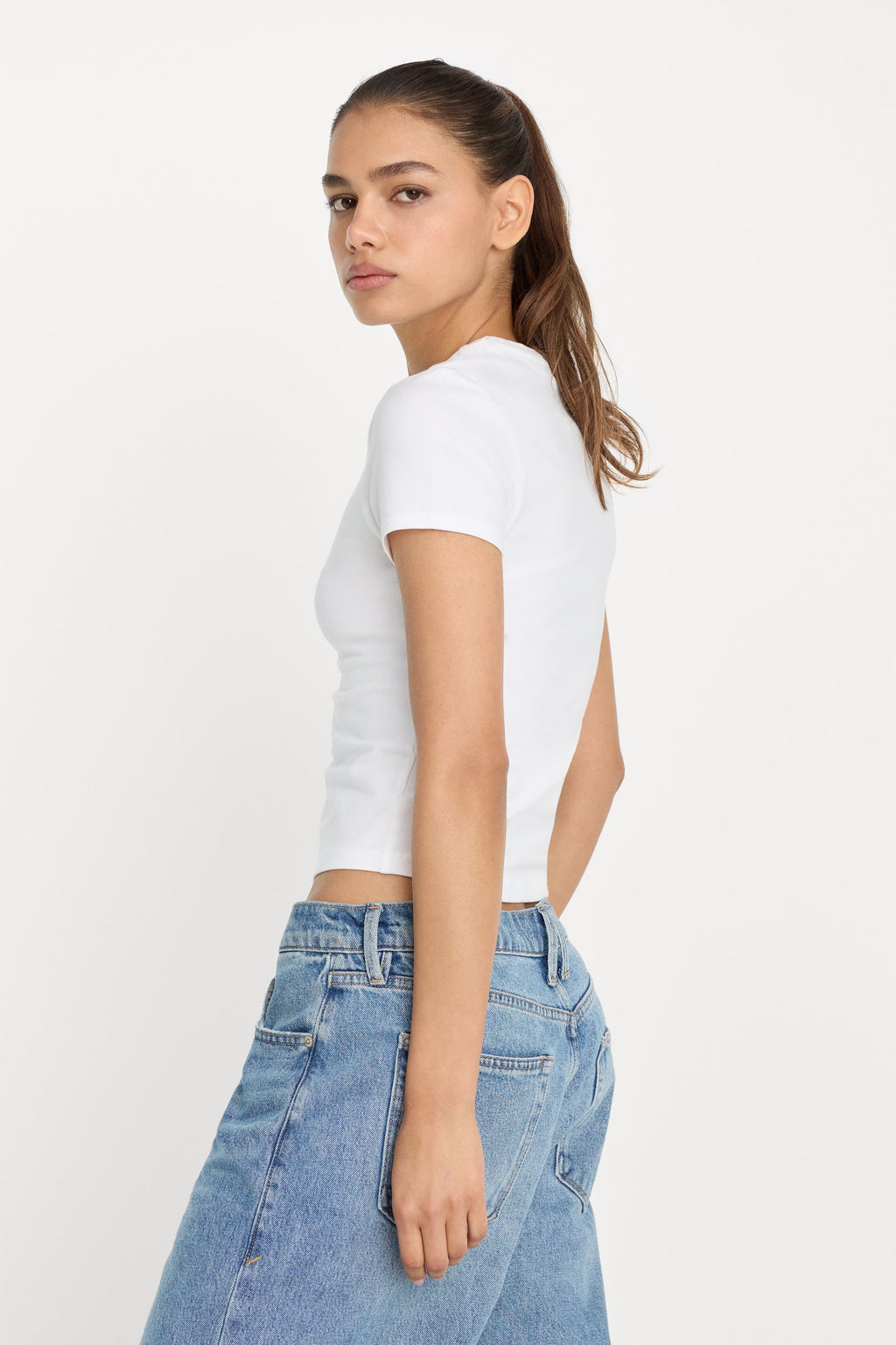 Good American Super Stretch Baby Tee (White 001)