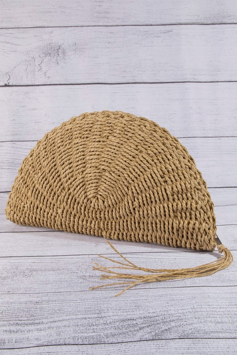 Straw Woven Half Moon Clutch Bag Straw Woven Half Moon Clutch Bag (Khaki)