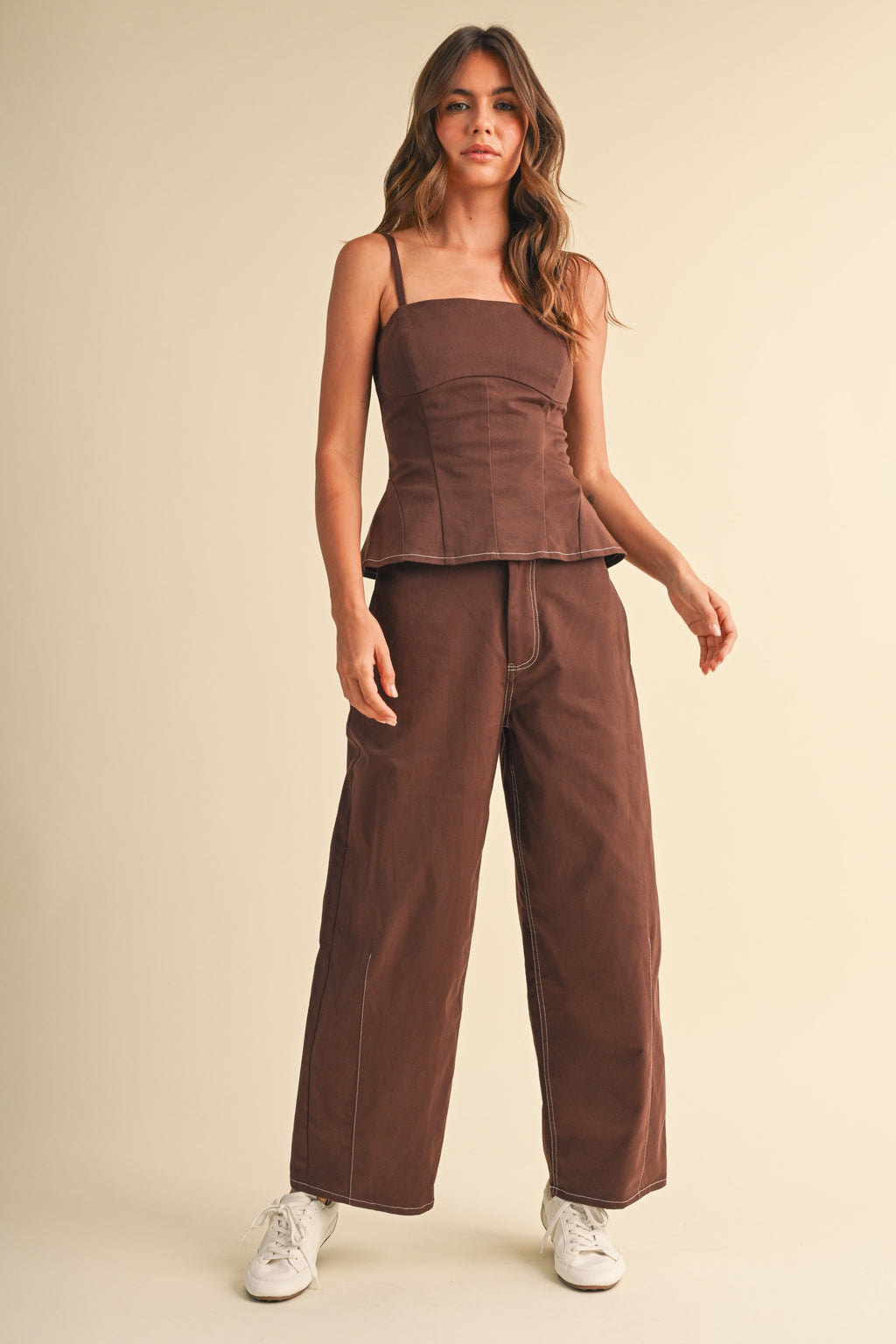 Stretch Twill Structured Peplum Top And Barrel Pants (Brown)