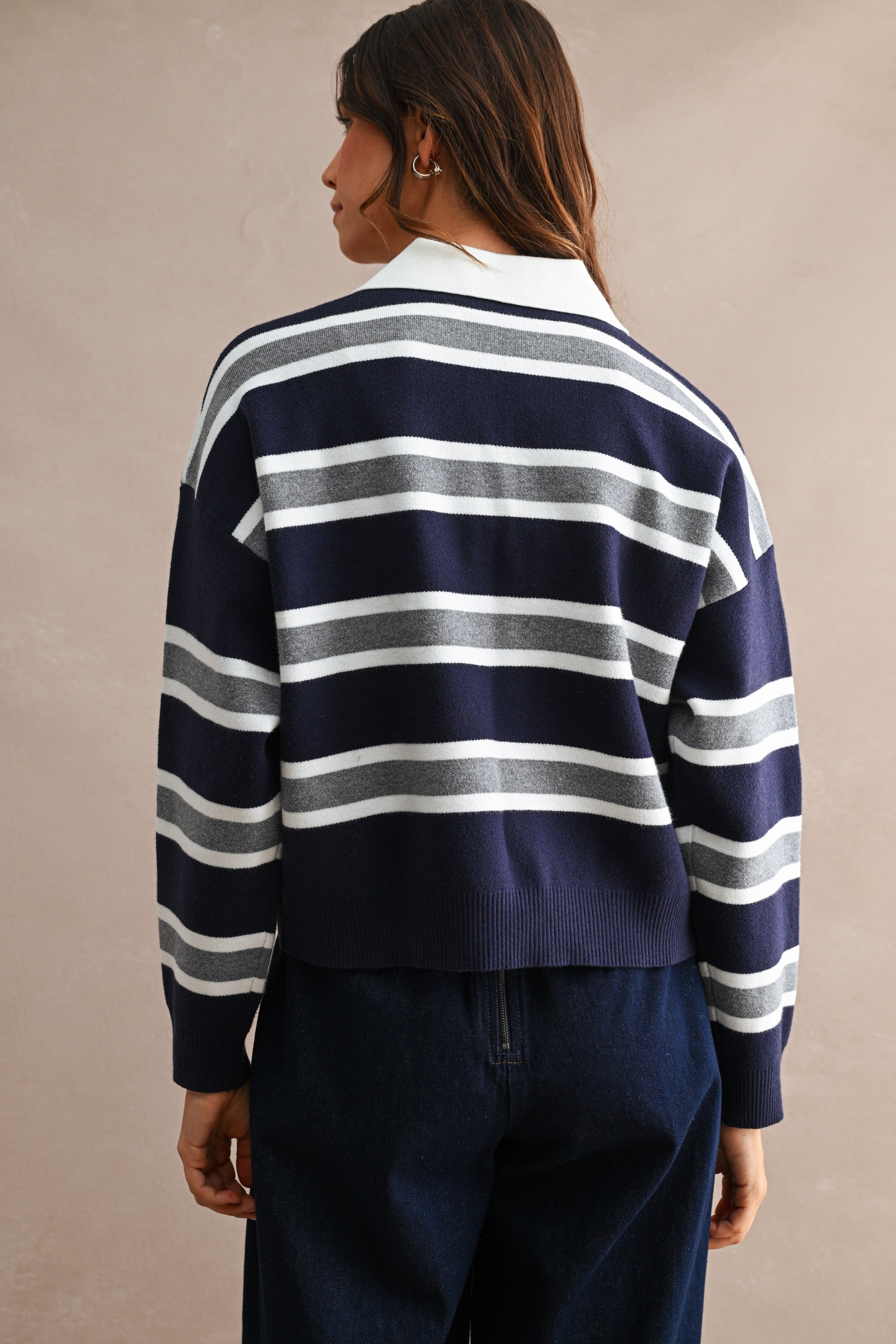Striped Contrast Collar Cropped Sweater Secondary image