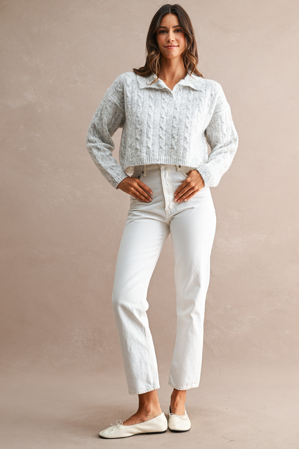 Collared Cable Knit Cropped Sweater (Light Heather Grey)