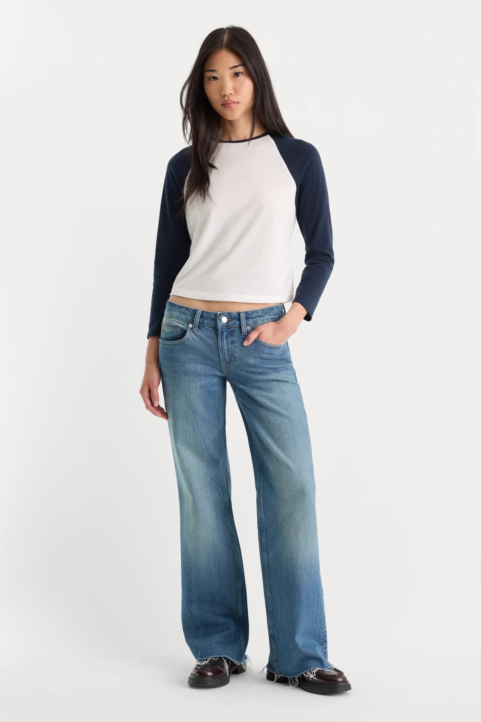 Good American Vintage Low Loose Jeans (Troubled Water)