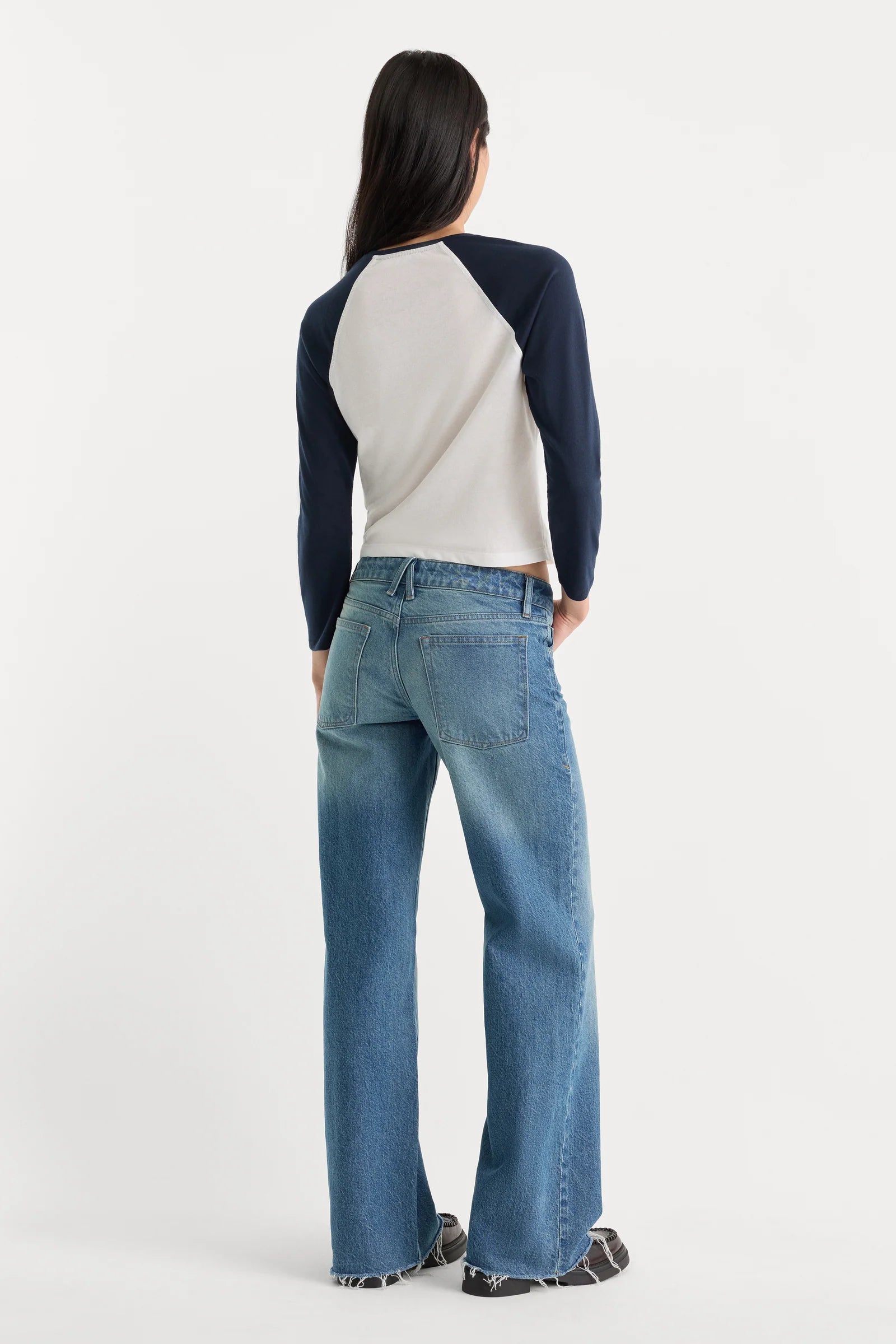 Good American Vintage Low Loose Jeans (Troubled Water)