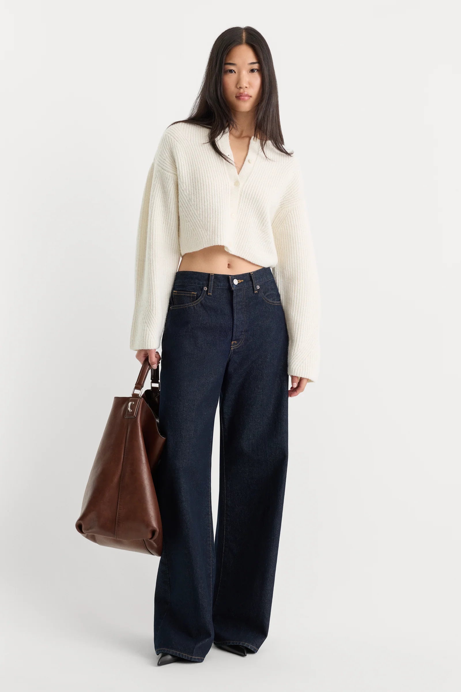 Good American The Chunky Knit Cardigan Secondary image