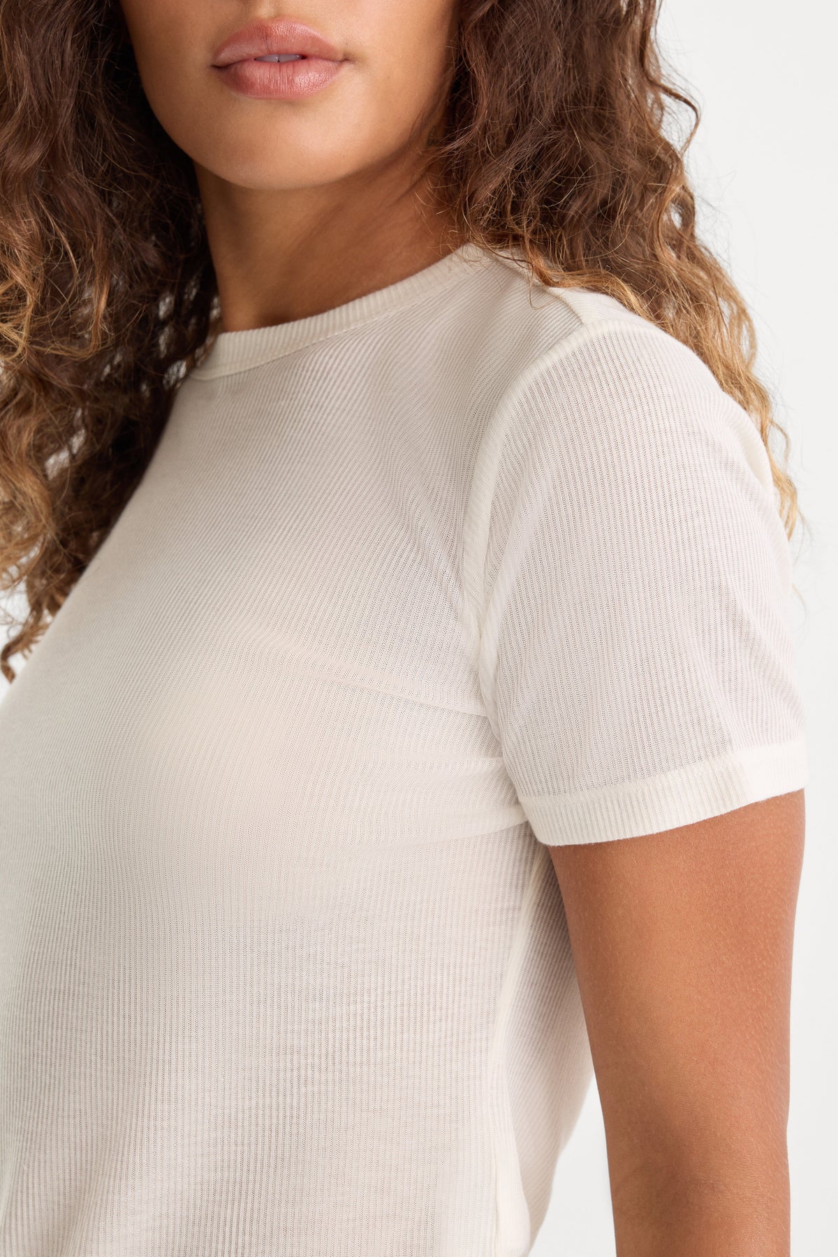 Good American The Sheer Rib Tee (Pearl)