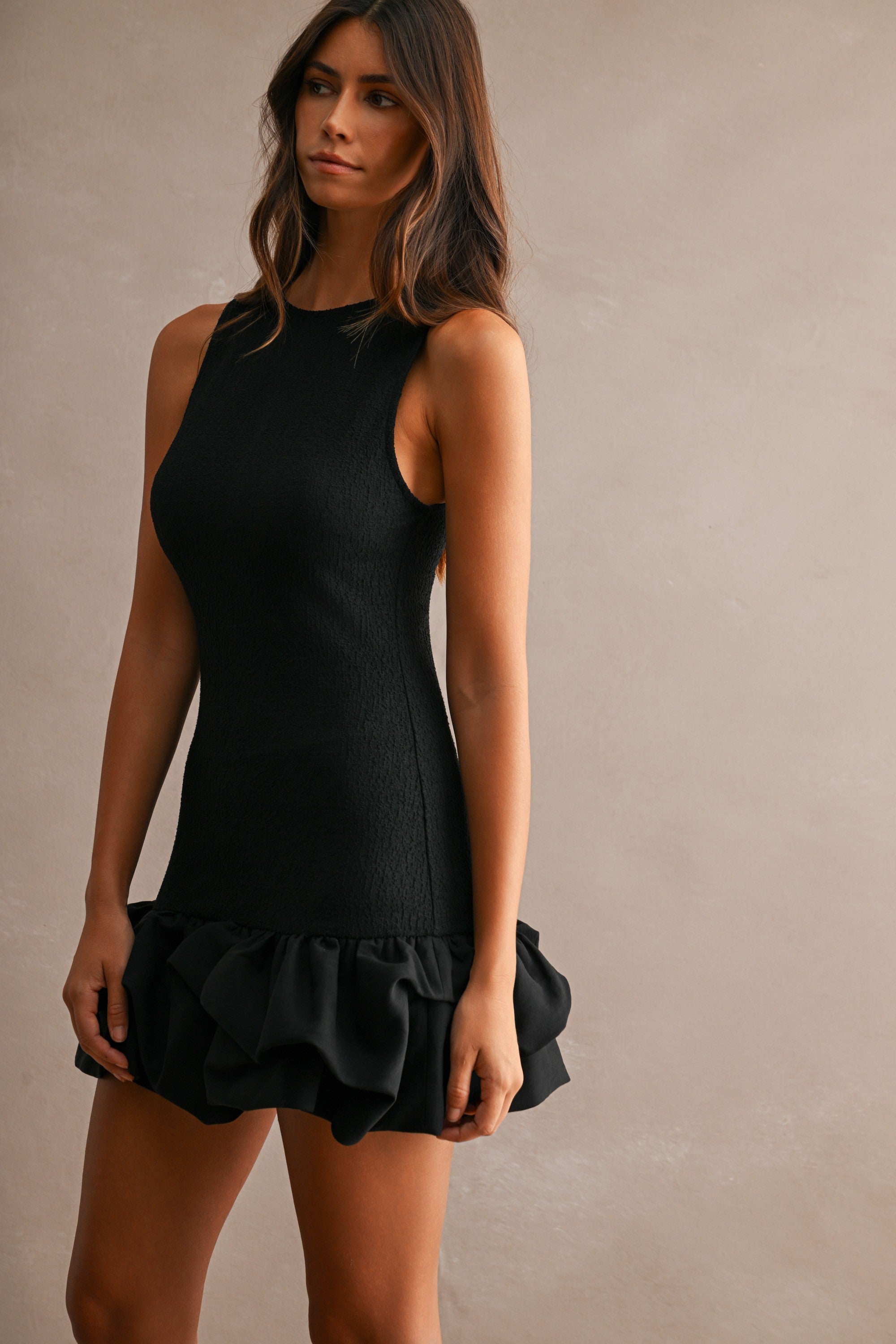 Sleevelesss Fitted Bodice Solid Bubble Skirt Mini Dress Secondary image