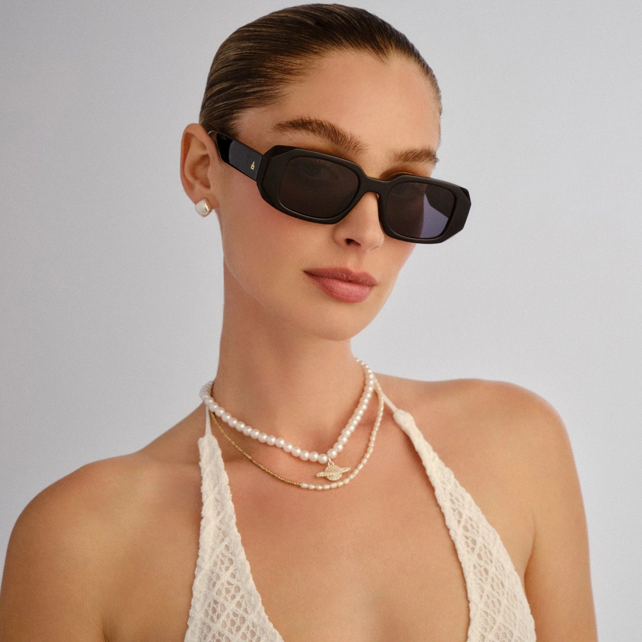 Aire Ascendant Sunglasses (Black/Smoke Mono)