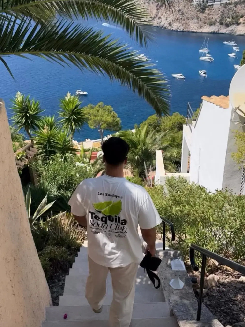 Los Sundays Tequila The Tequila Soda Club Tee