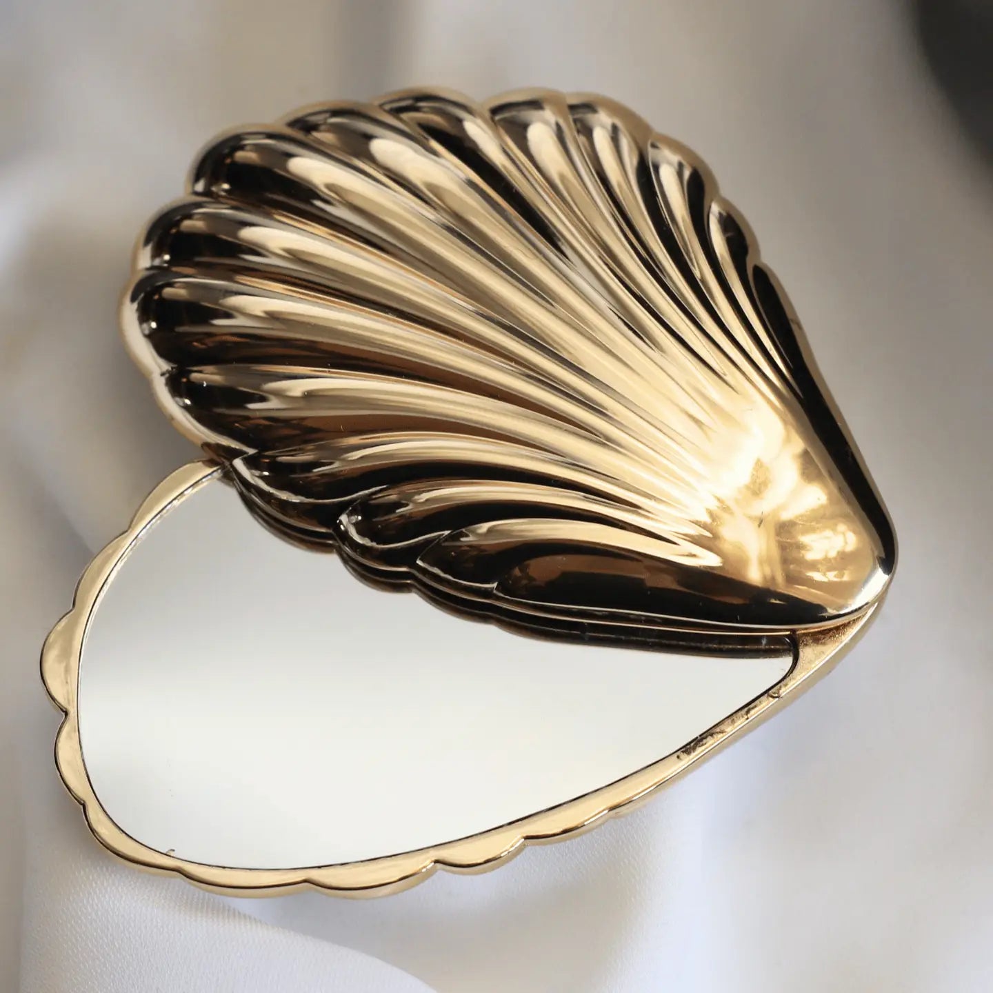 Seashell Gold Pocket Mirror