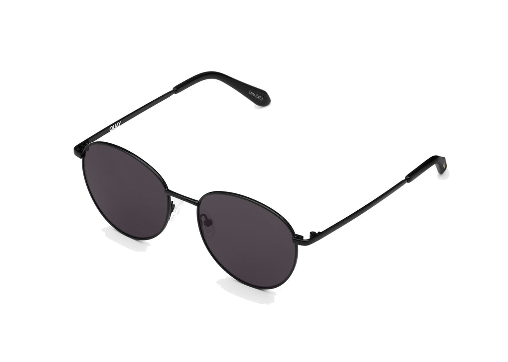 Quay Loop Me In Sunglasses (Black/Black Lens)