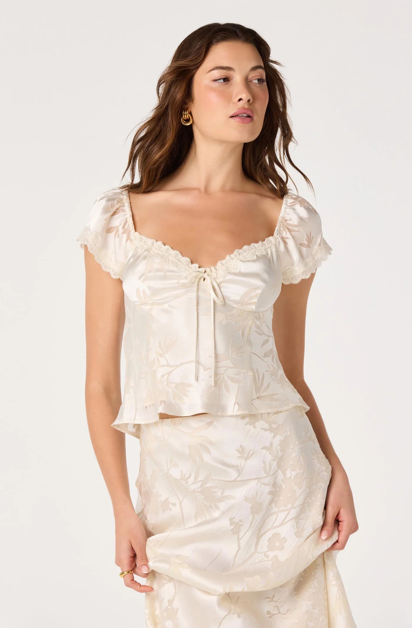 ASTR The Label Vanessa Floral Cap Sleeve Top (Cream) Main image
