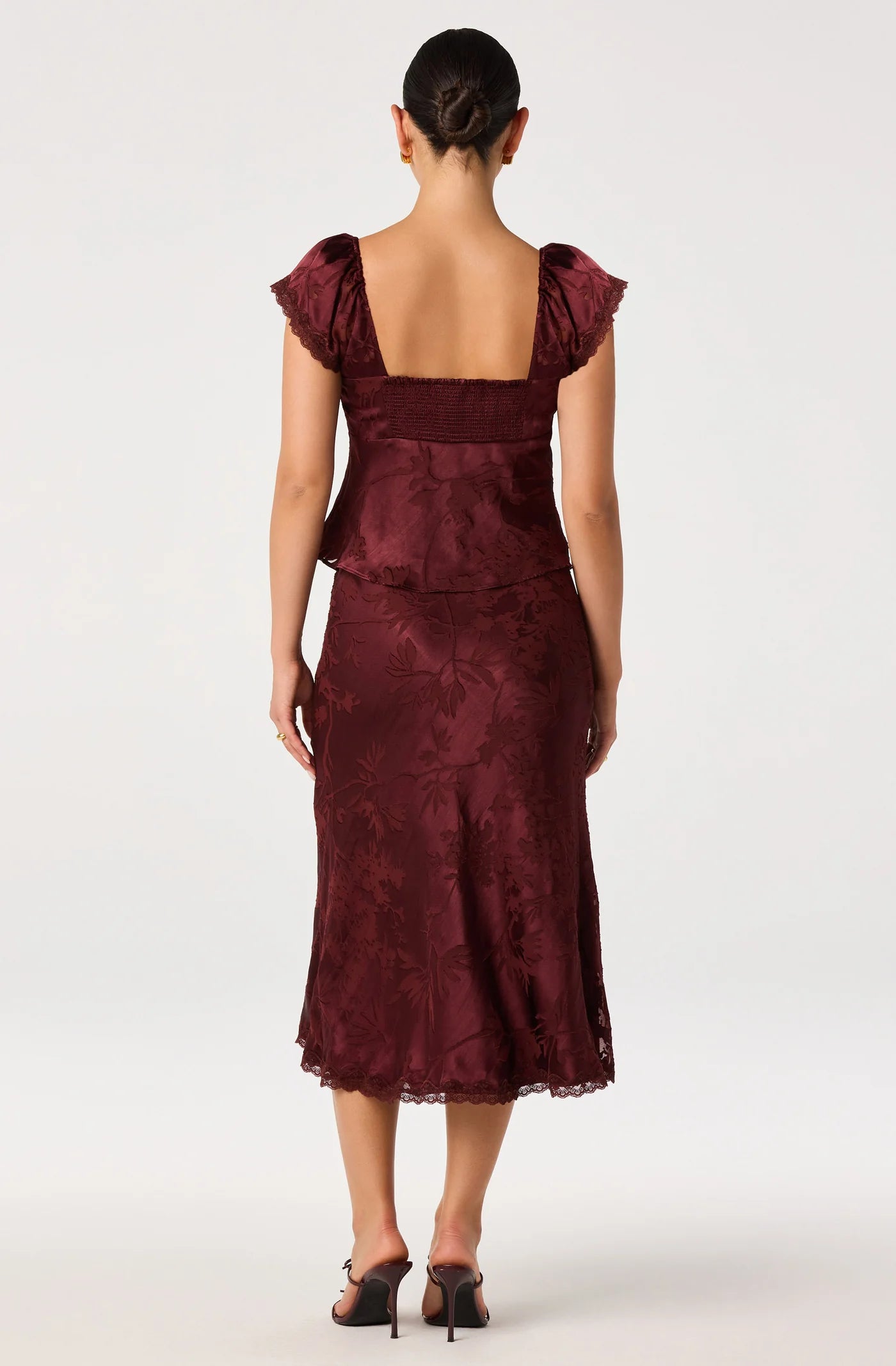 ASTR The Label Vanessa Floral Cap Sleeve Top (Mulberry)