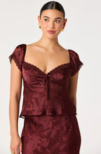 ASTR The Label Vanessa Floral Cap Sleeve Top (Mulberry)
