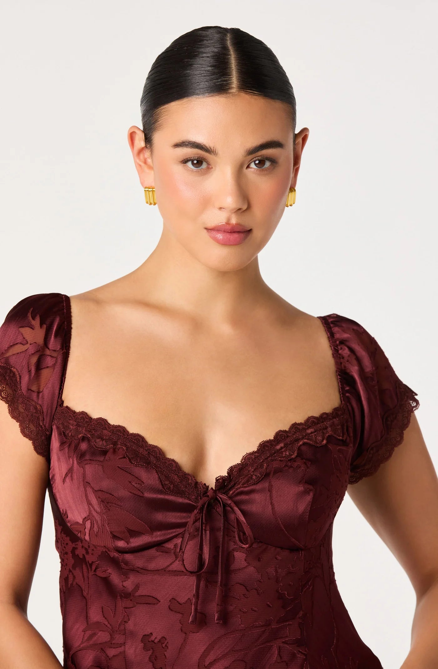 ASTR The Label Vanessa Floral Cap Sleeve Top (Mulberry)