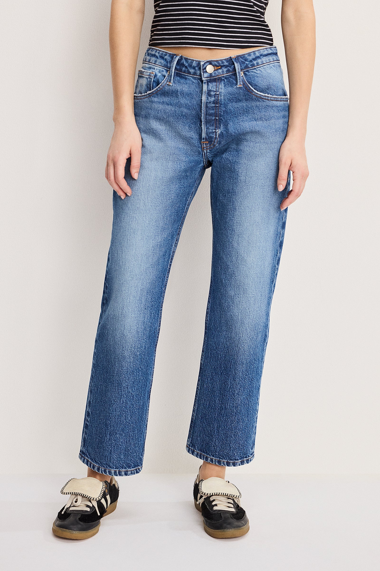 Good American Vintage Straight Jeans (Indigo 1222) Secondary image