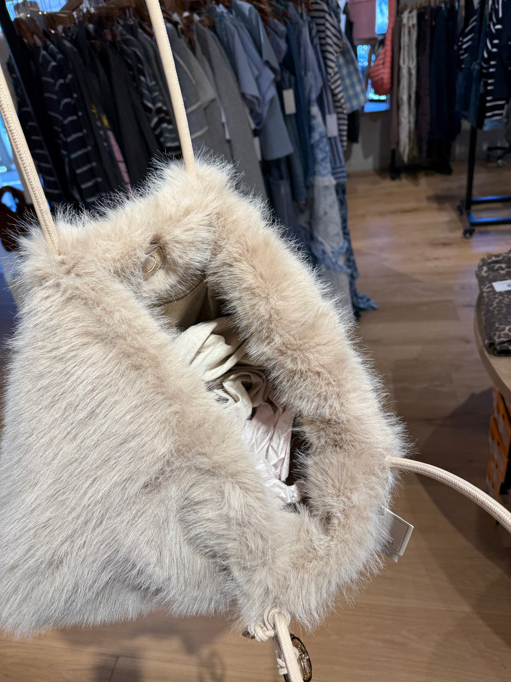 Dolce Vita Faux Fur Noor Tote (Ivory)