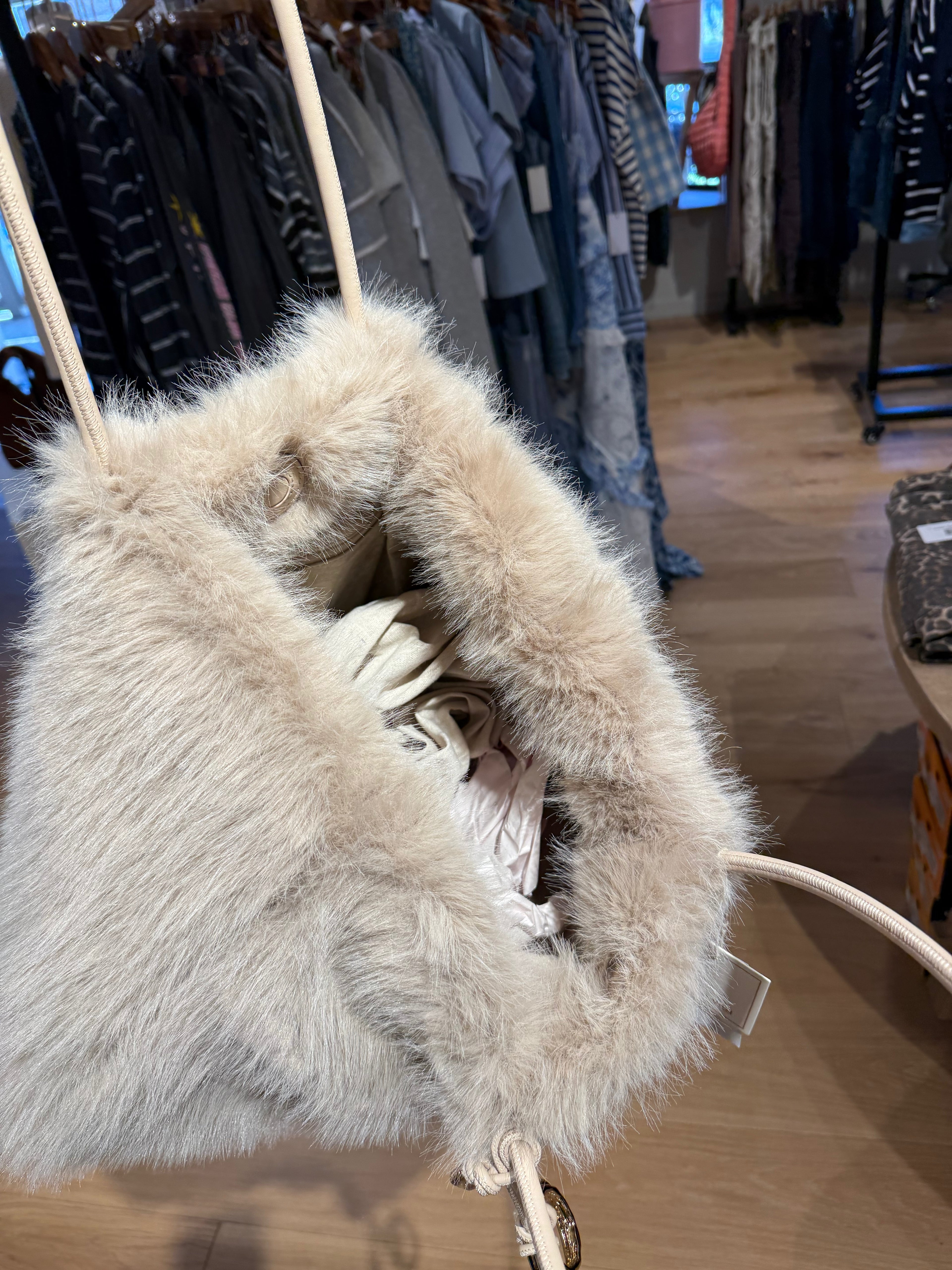 Dolce Vita Faux Fur Noor Tote (Ivory)