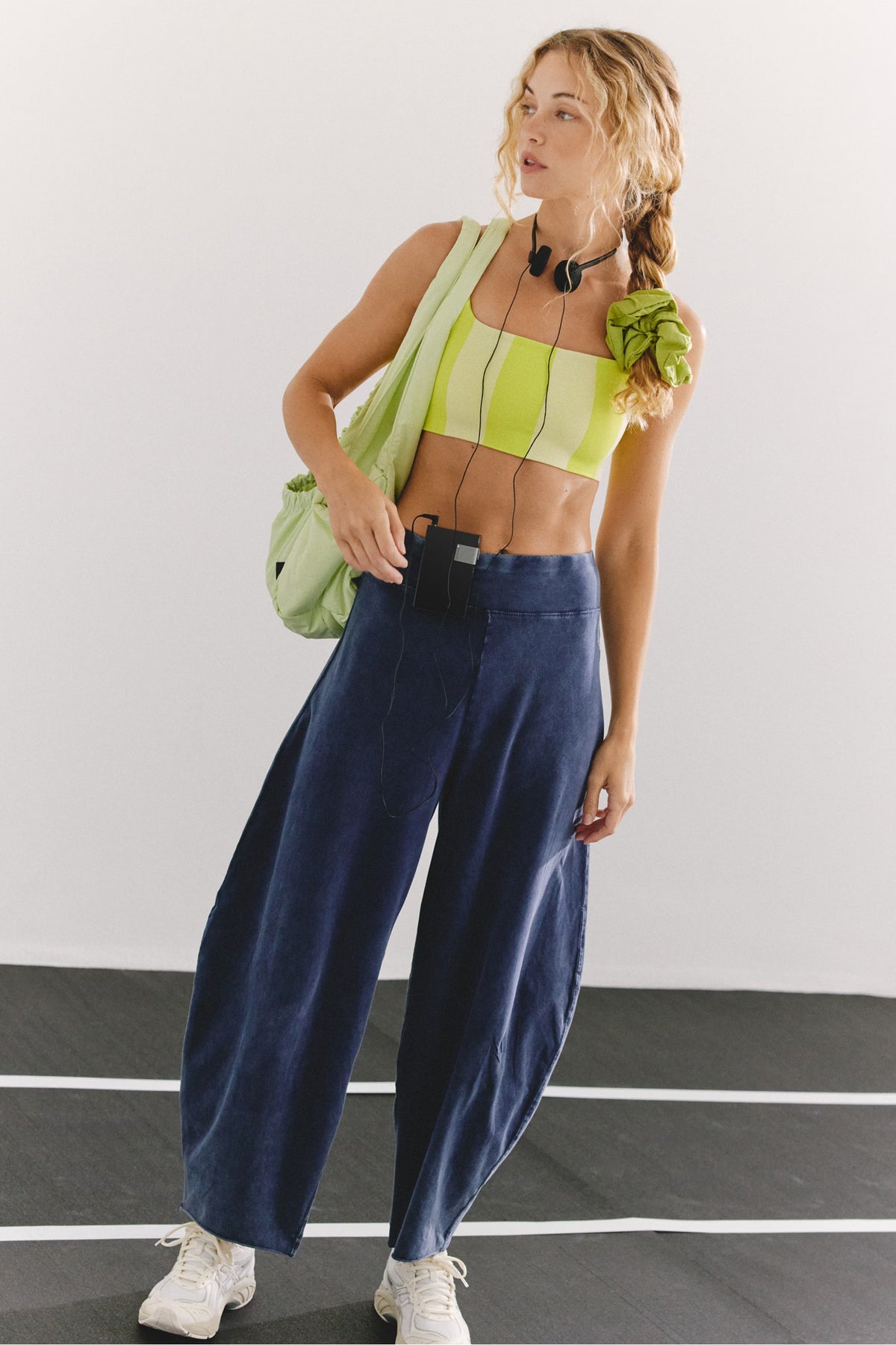 Free People Hot Shot Easy Pants (True Navy) Main image