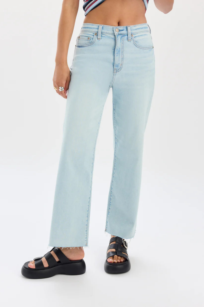 Daze Denim Pleaser High Rise Wide Ankle Jean (Pleaser)
