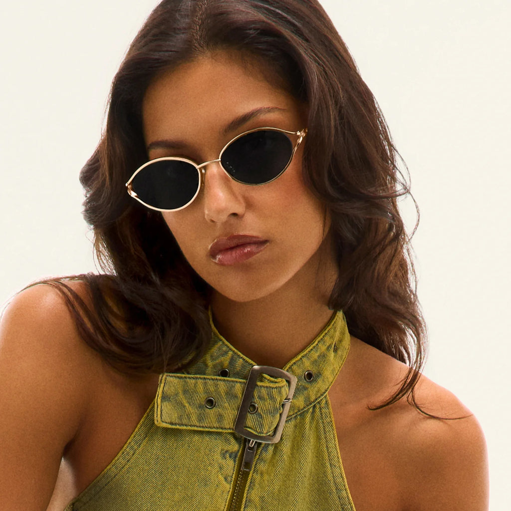 Quay You Wish Sunglasses (Gold/Smoke)
