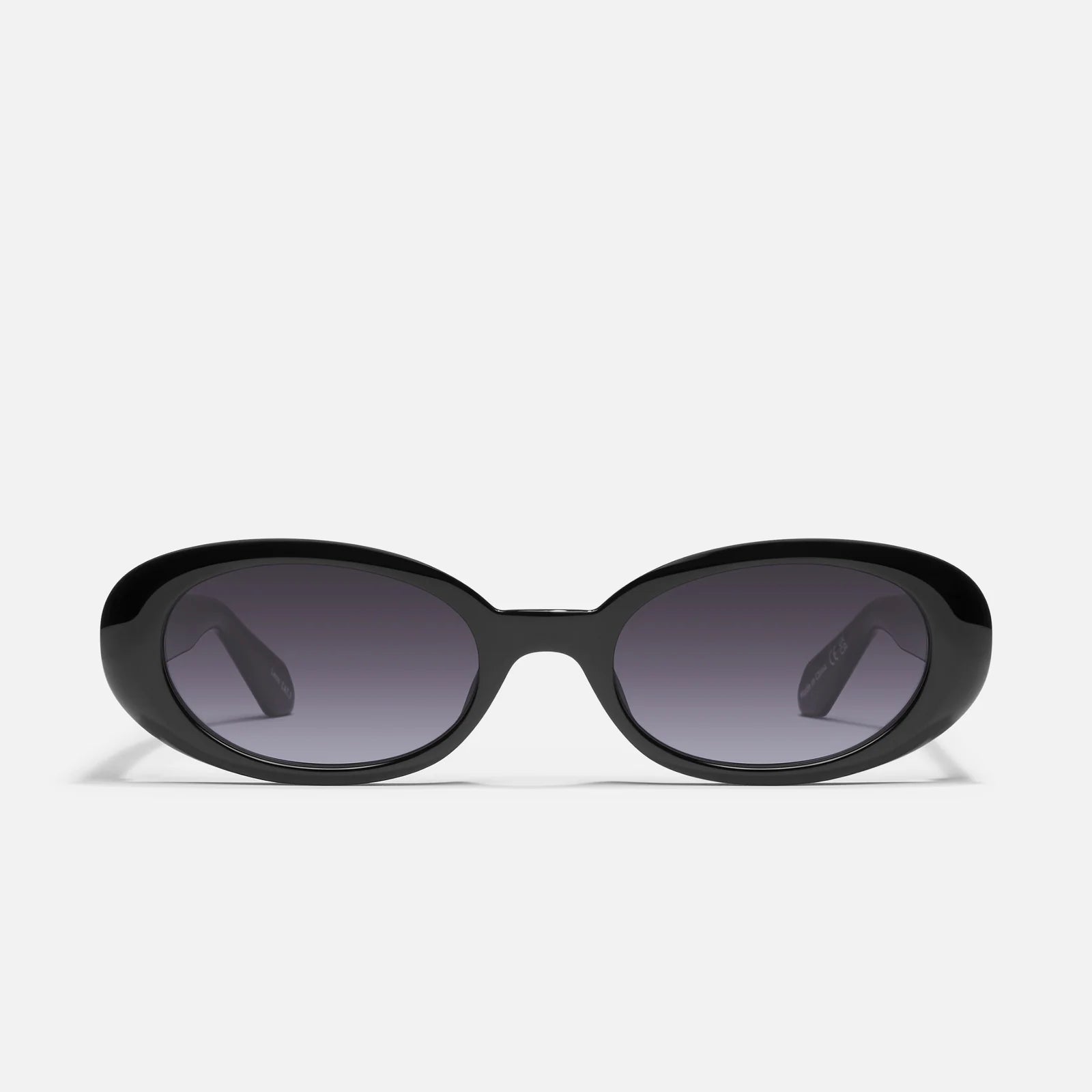 Quay Felt Cute (Black Frame/Smoke Lens)