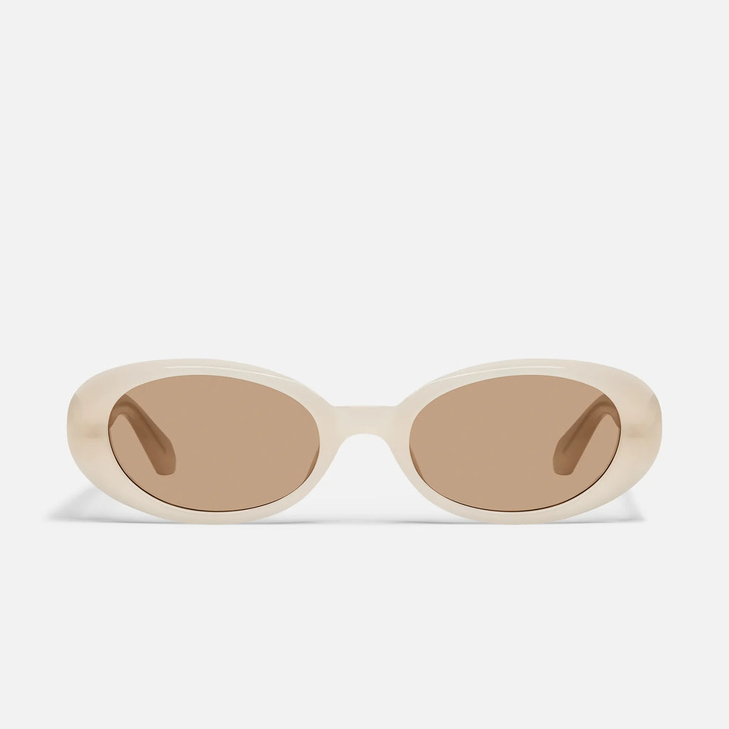 Quay Felt Cute (Bone Frame / Tan Lens)