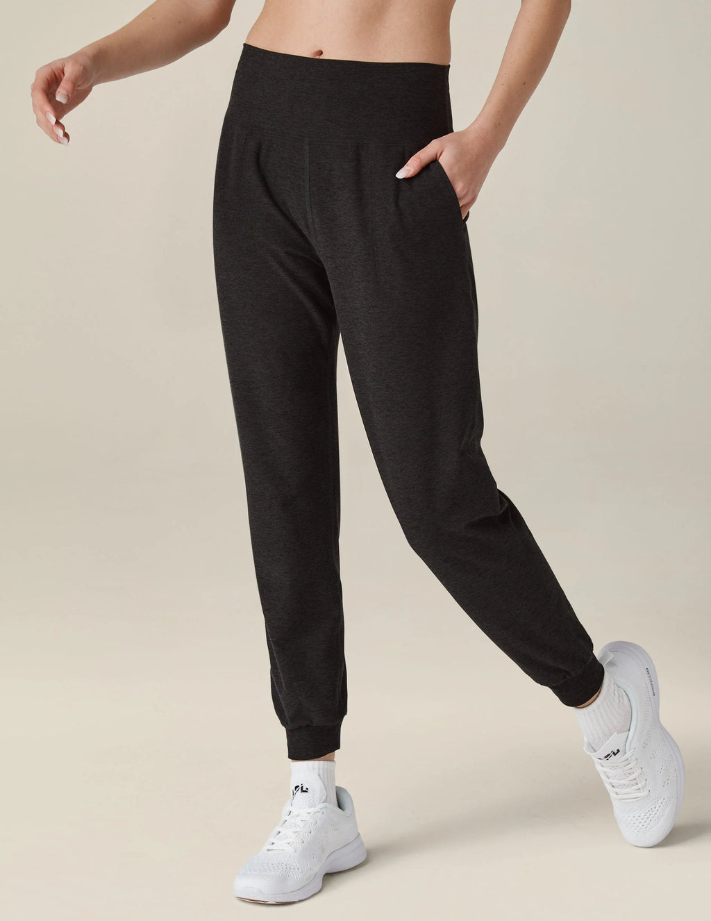 Beyond Yoga Spacedye™ Midi Jogger (Darkest Night)