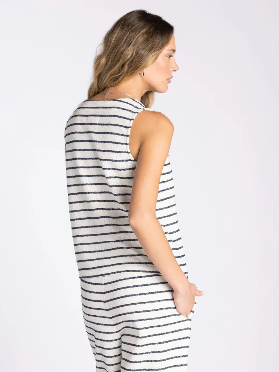 Thread & Supply Allium Tank