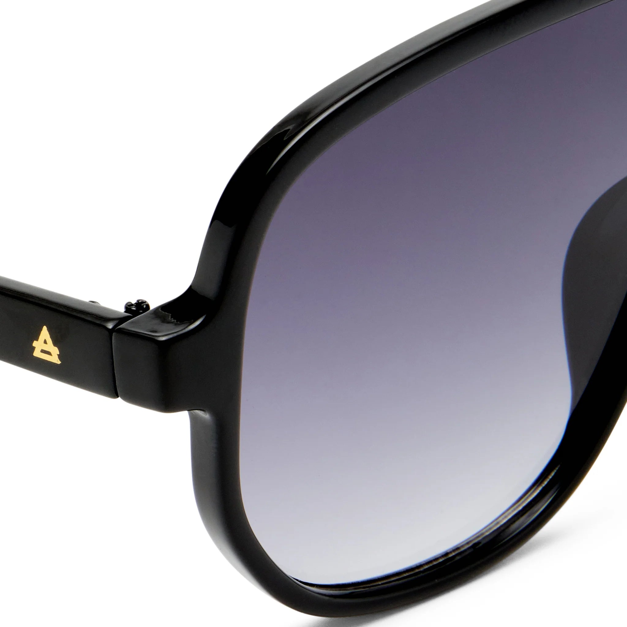 Aire Hydrus Sunglasses (Black/Cool Smoke Grad)