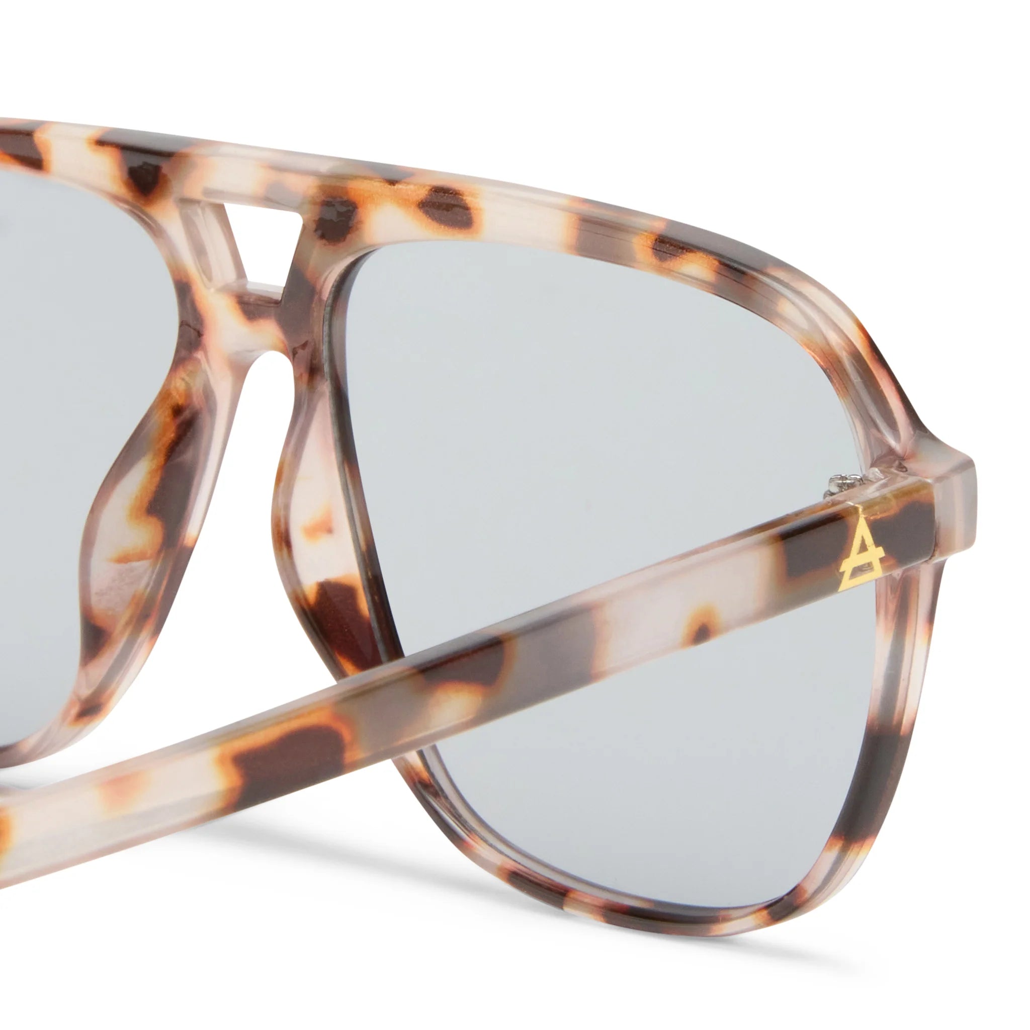 Aire Monoceros Sunglasses (Cookie Tort Smoke Tint)