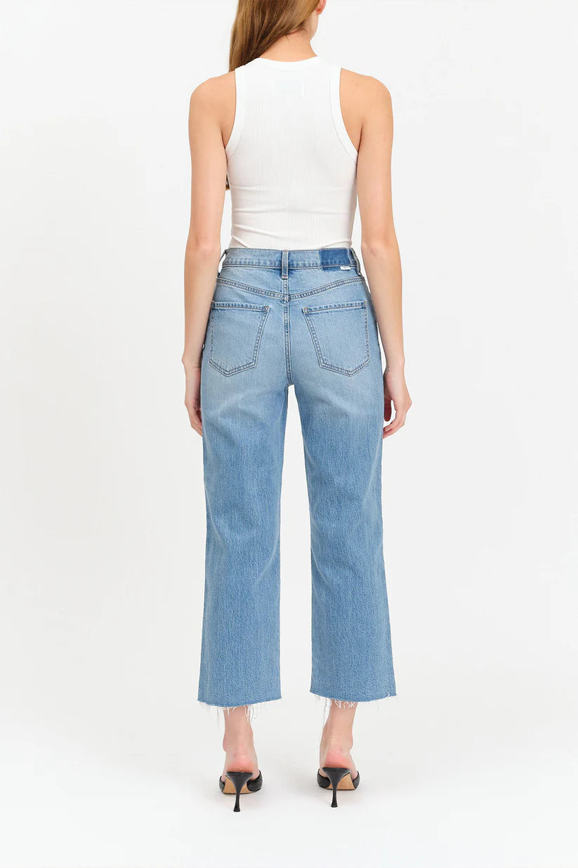 Daze Denim Sundaze High Rise Straight Crop in Marina Vintage