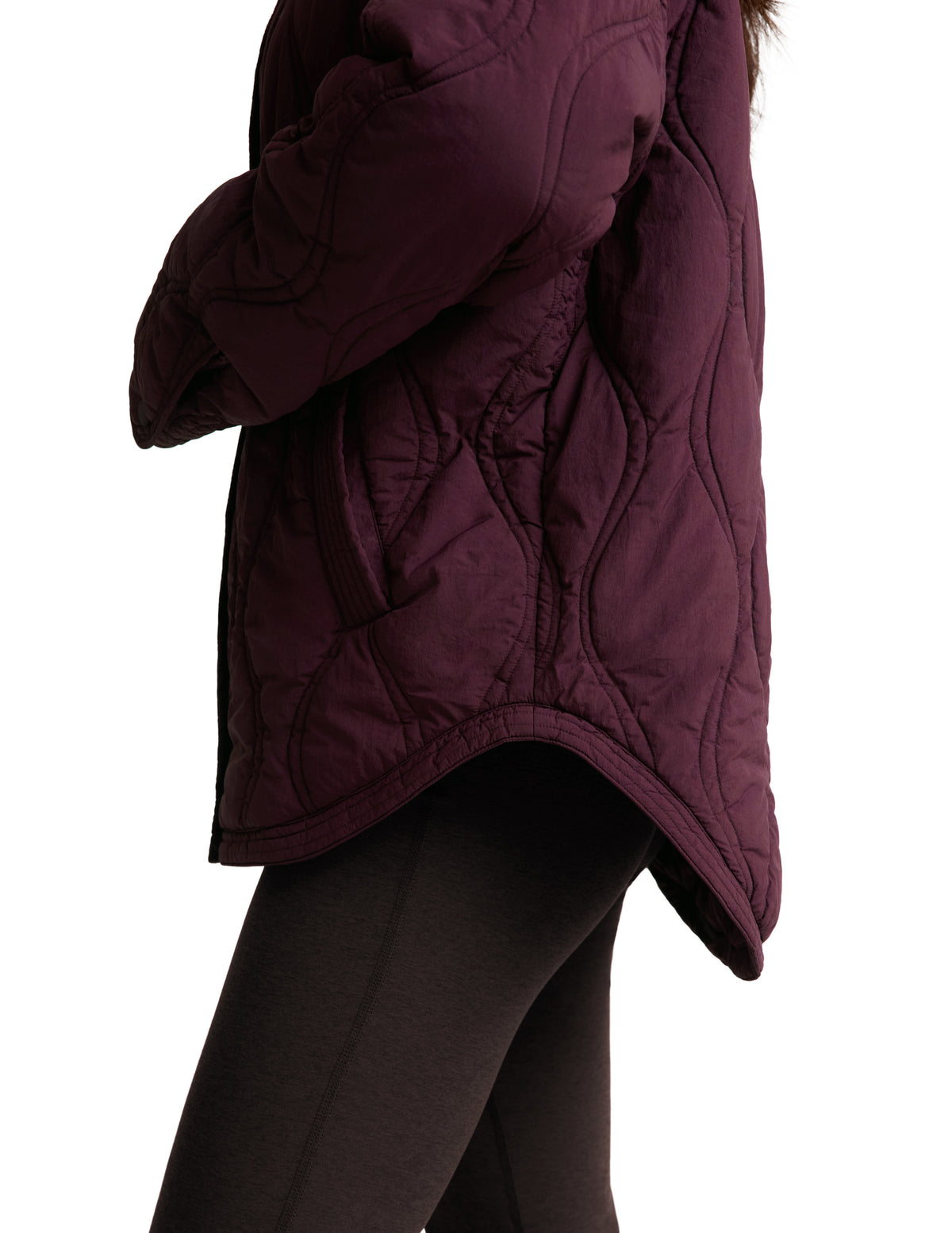 Beyond Yoga Roam Quilted Lightweight Jacket (Cabernet)